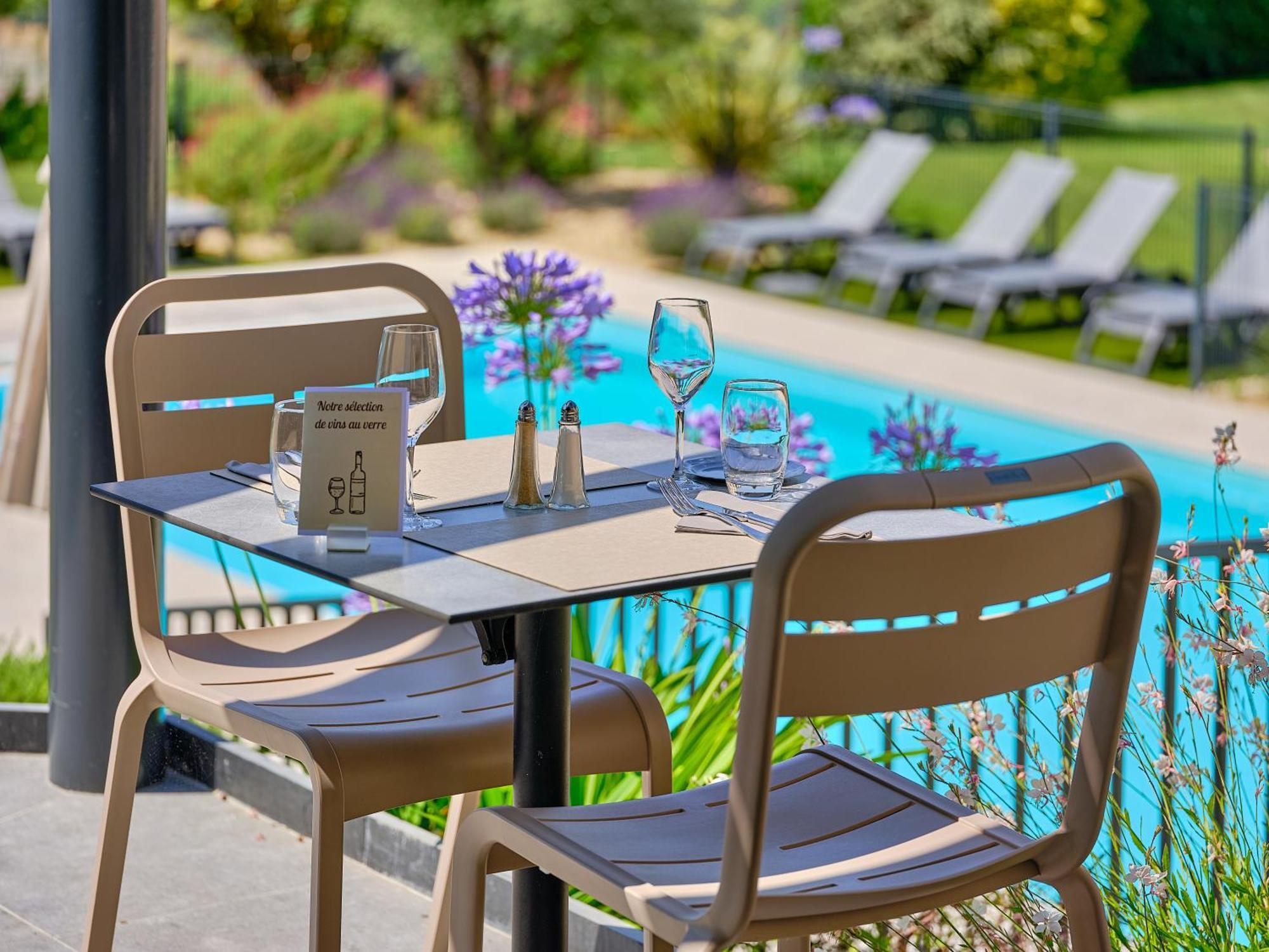 Logis Hotel Restaurant Aloe Les Herbiers Luaran gambar